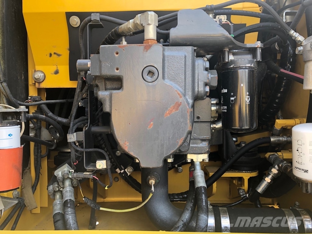 Komatsu PC 240 LC-10 Верижен екскаватор
