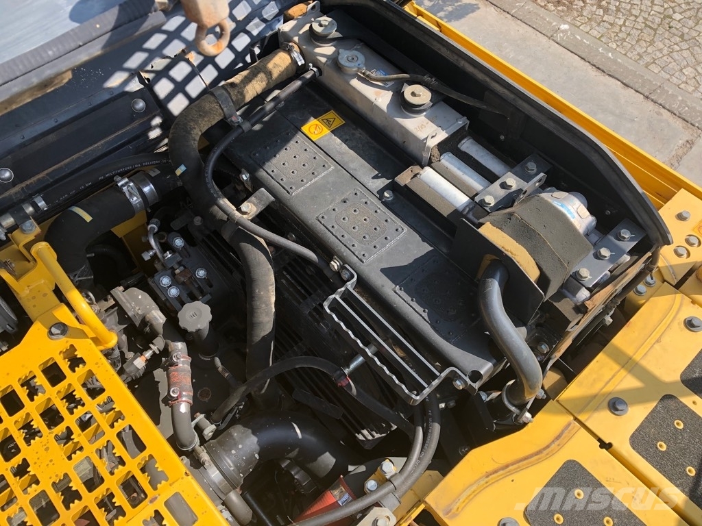 Komatsu PC 240 LC-10 Верижен екскаватор