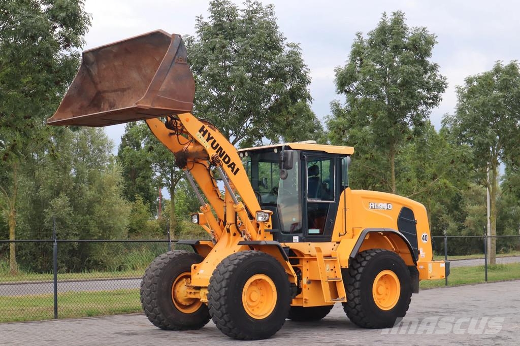 Hyundai HL940 | 2.097 HOURS! | BUCKET | QUICK COUPLER | BS Læssemaskiner på hjul