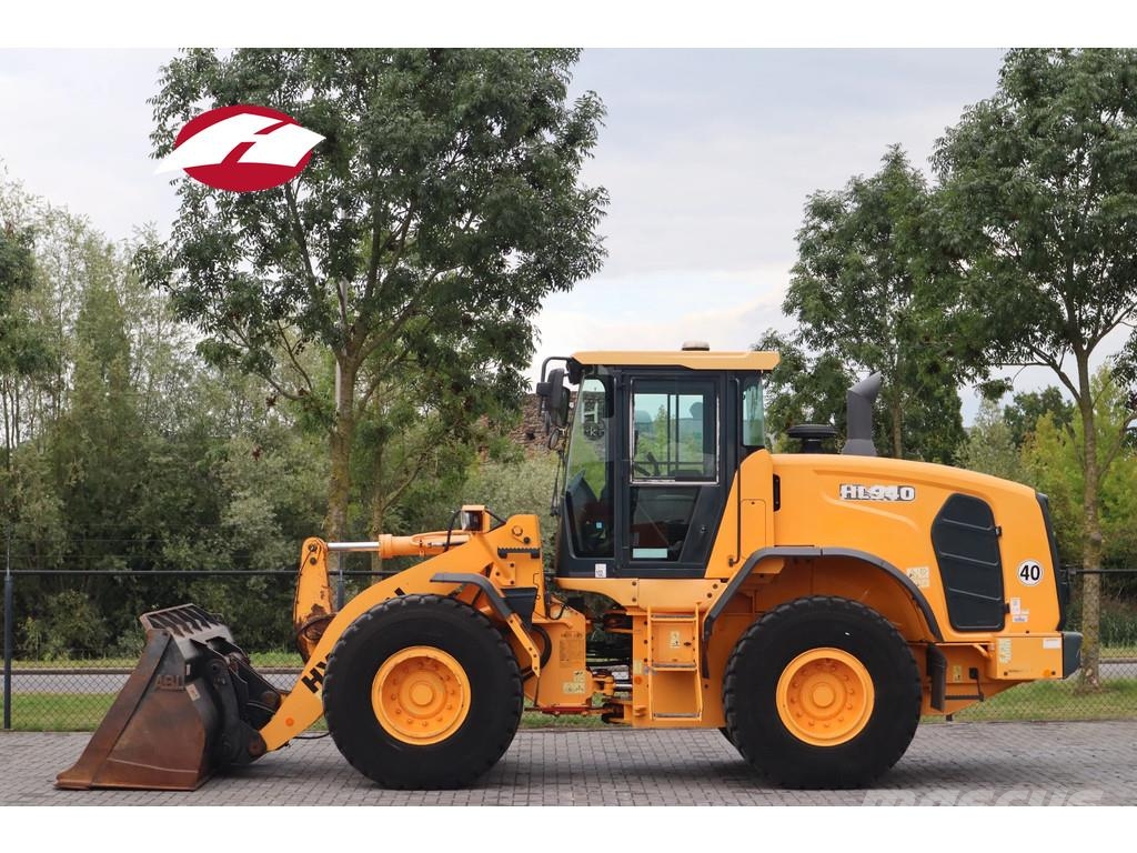Hyundai HL940 | 2.097 HOURS! | BUCKET | QUICK COUPLER | BS Læssemaskiner på hjul
