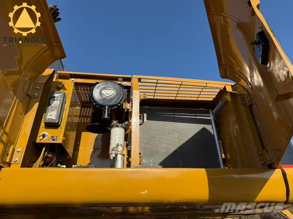 CAT 320 C L Amfibijski bagri