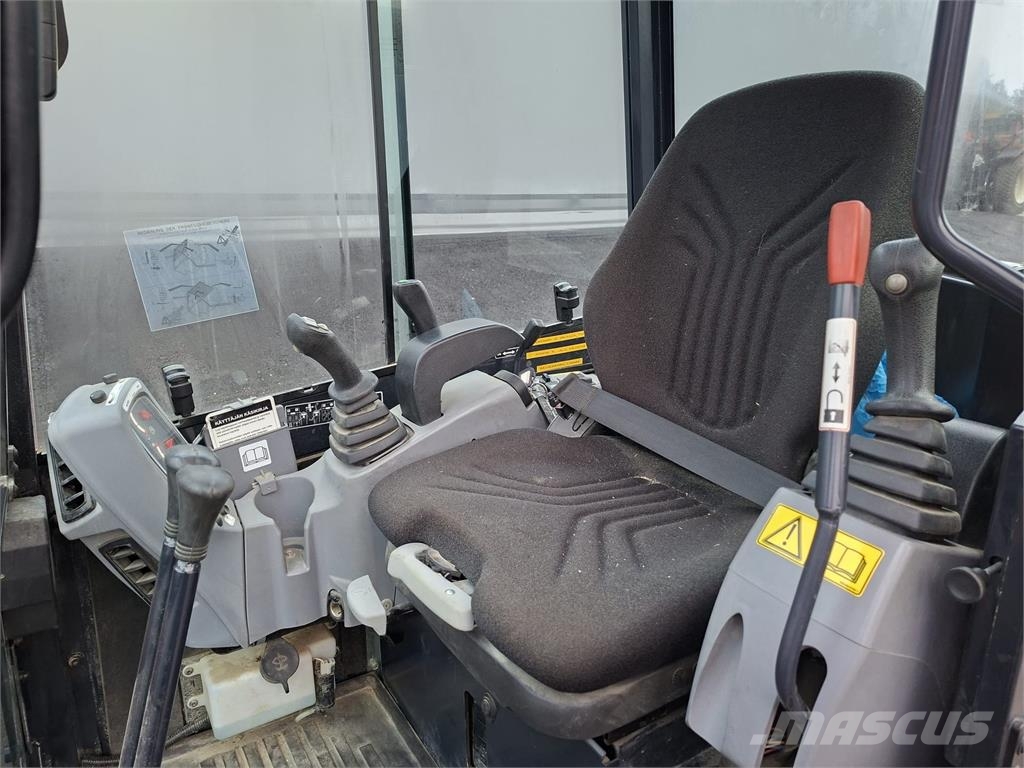 Kubota U27-4 GL HI KALLISTAJA, 3-KAUHAA Minigraafmachines < 7t