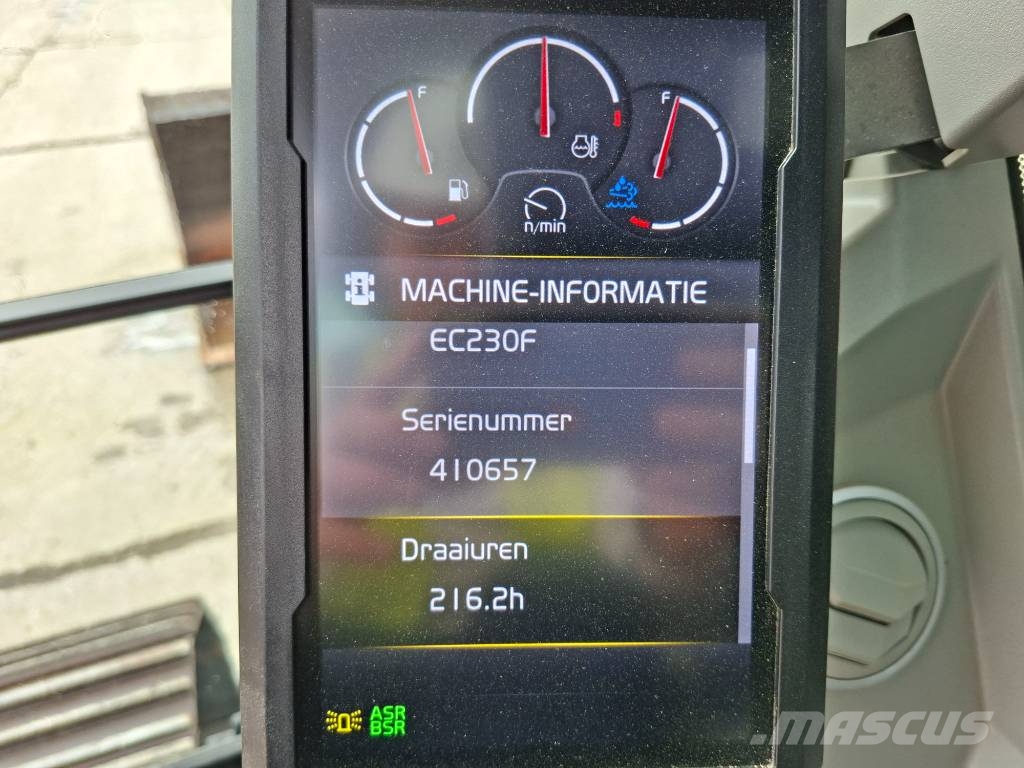Volvo EC230FL5 Gravemaskiner på larvebånd