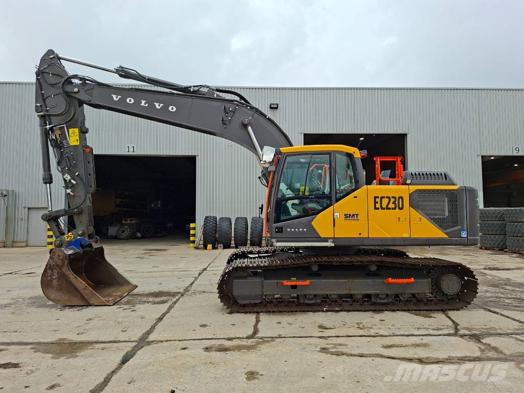 Volvo EC230FL5 Gravemaskiner på larvebånd