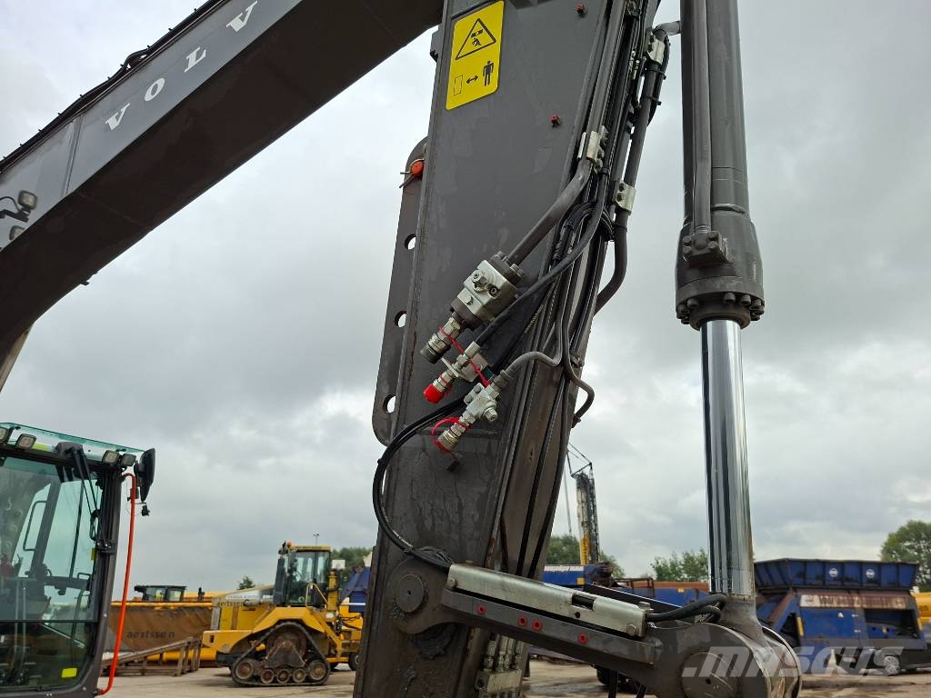 Volvo EC230FL5 Gravemaskiner på larvebånd