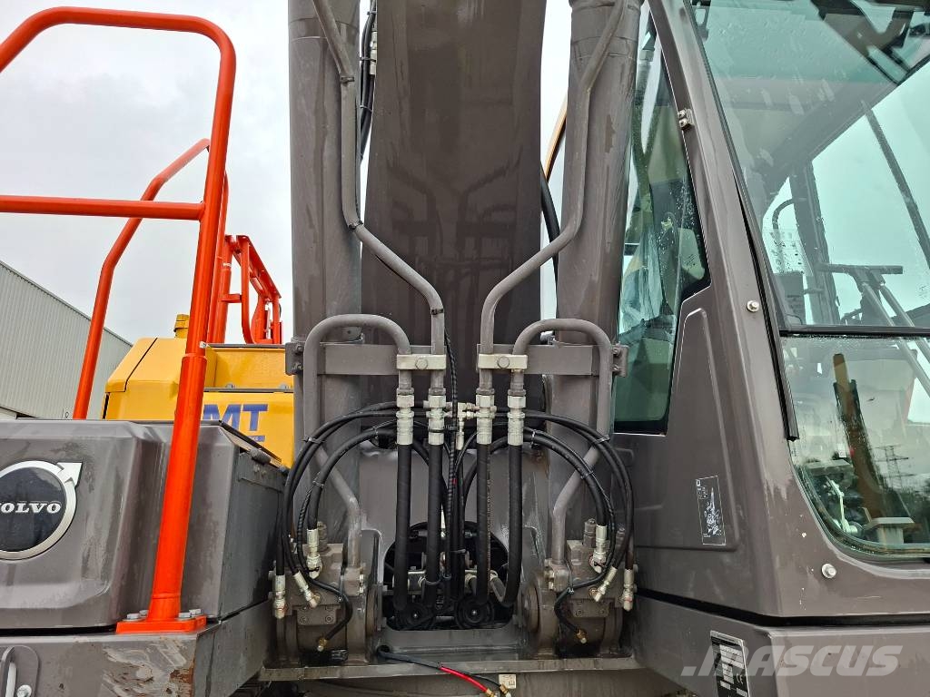 Volvo EC230FL5 Gravemaskiner på larvebånd