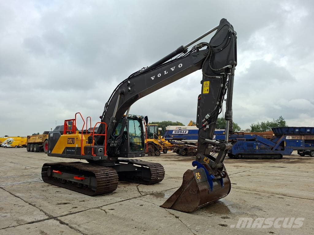 Volvo EC230FL5 Gravemaskiner på larvebånd