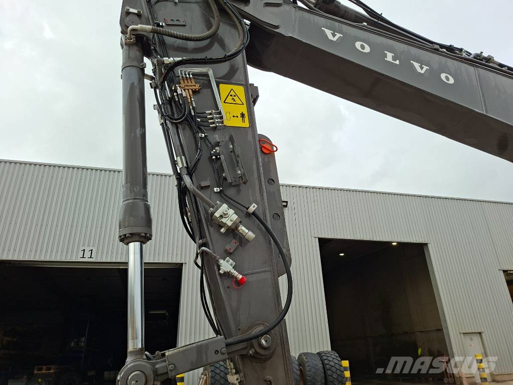 Volvo EC230FL5 Gravemaskiner på larvebånd