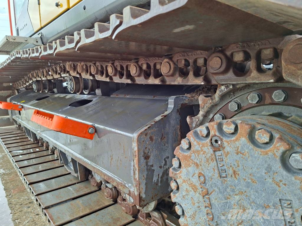 Volvo EC230FL5 Gravemaskiner på larvebånd