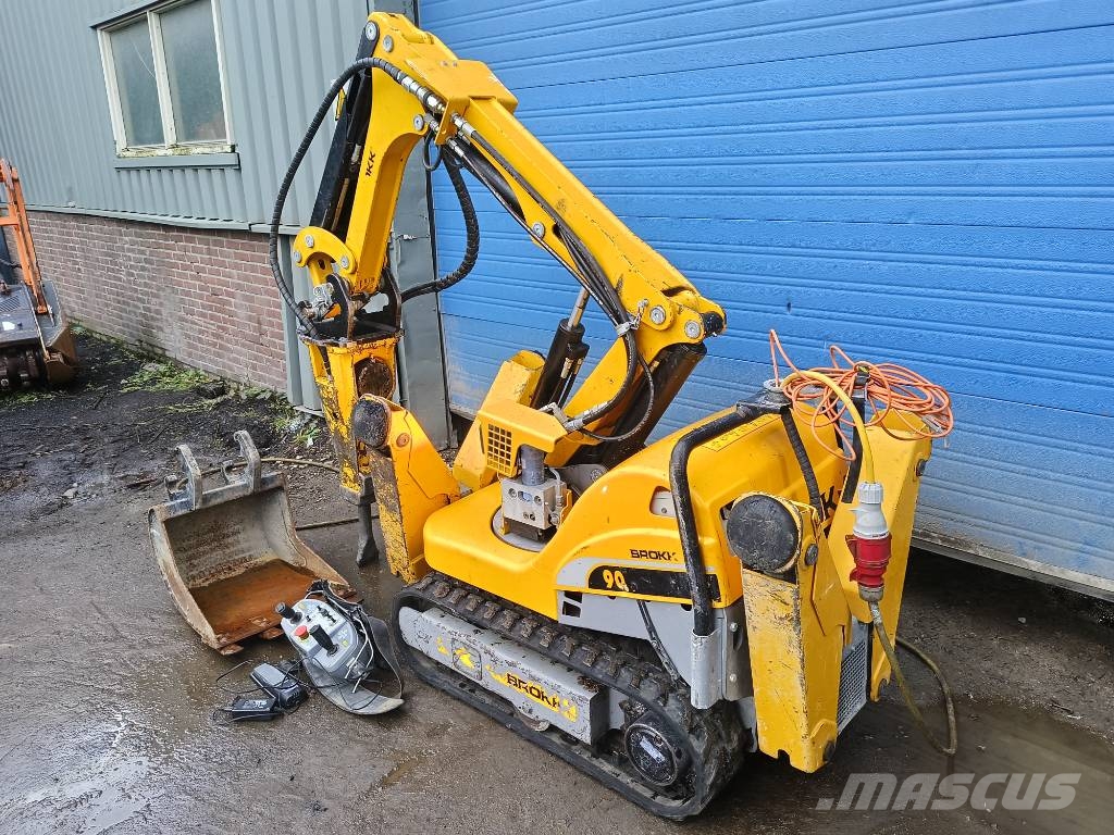 Brokk 90 husqvarna robot remote excavator digger bagger Sloopgraafmachines
