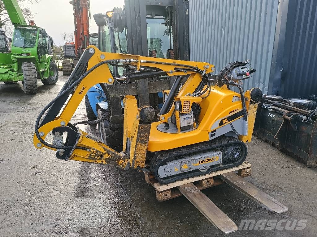 Brokk 90 husqvarna robot remote excavator digger bagger Sloopgraafmachines