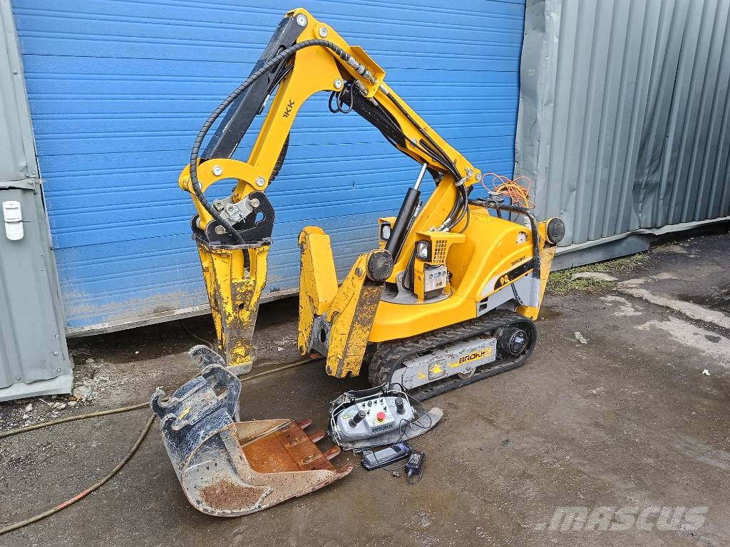 Brokk 90 husqvarna robot remote excavator digger bagger Sloopgraafmachines