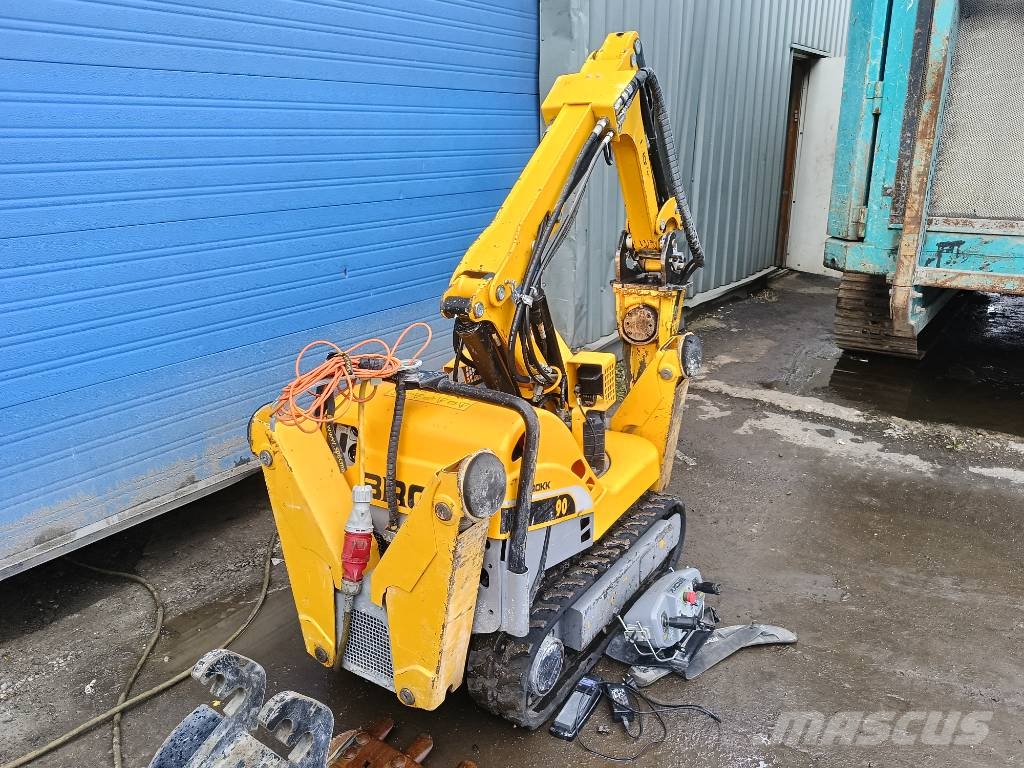 Brokk 90 husqvarna robot remote excavator digger bagger Sloopgraafmachines