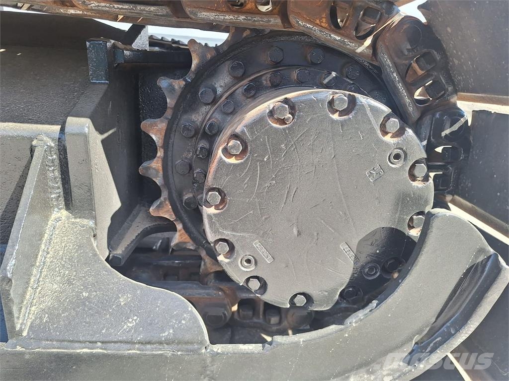 Hitachi ZX210LC-3 800MM TELAT, TUKISUKSET Raupenbagger