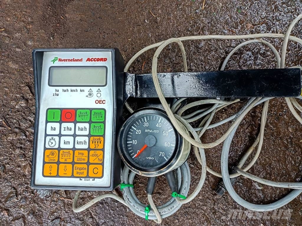 Kverneland OPTIMA - 12 X 75 + ZBIORNIK NA NAWÓZ Precisionsåmaskiner