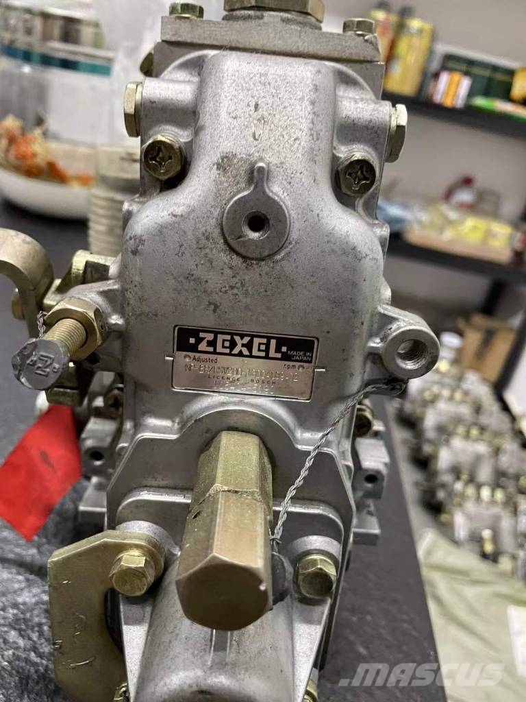 Komatsu Komatsu 4D102 Fuel Pump Motori