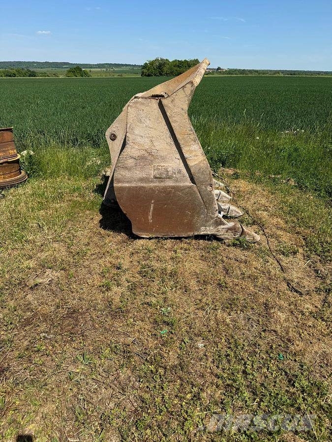 CAT 973C Buckets