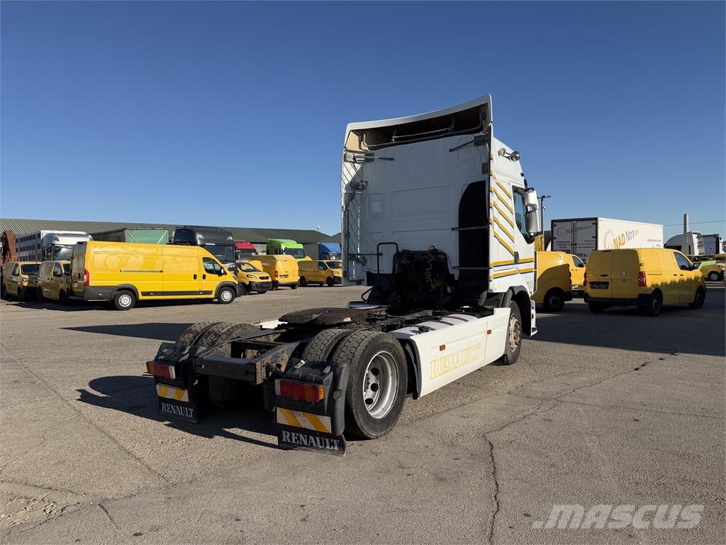 Renault Premium VIN 582 Prime Movers