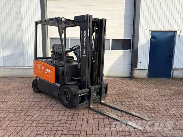 Doosan B 25 X-7 Elektriske trucker