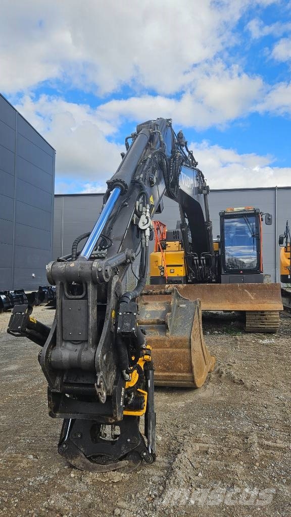 Volvo ECR235EL Roomikekskavaatorid