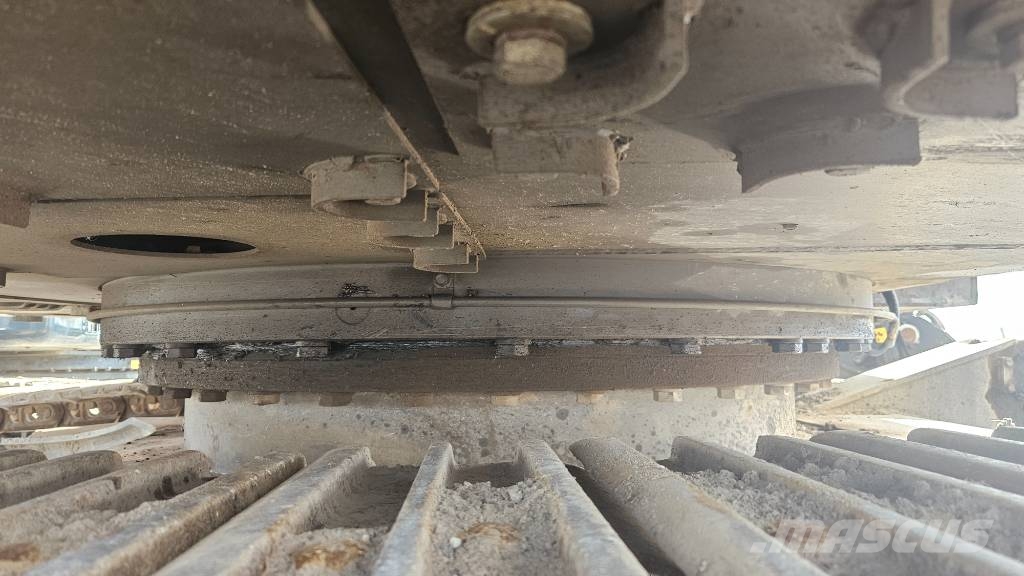 Volvo ECR235EL Roomikekskavaatorid