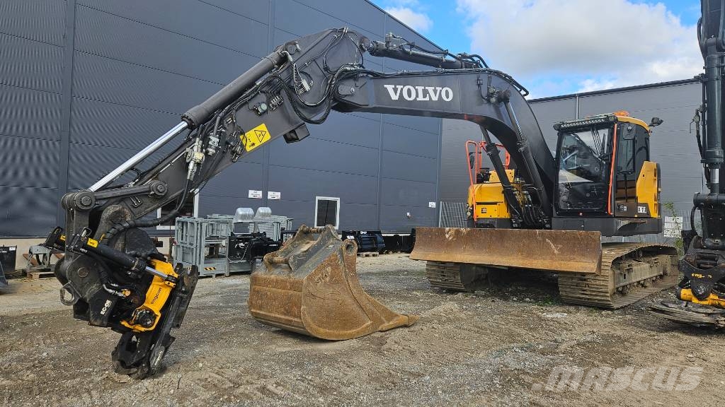 Volvo ECR235EL Roomikekskavaatorid