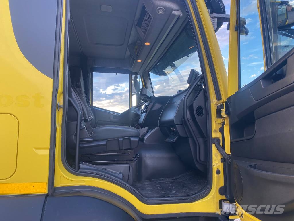Iveco Stralis 260 S46 Trasportatore per veicoli