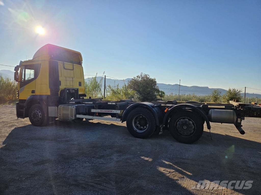 Iveco Stralis 260 S46 Camiones portacoches
