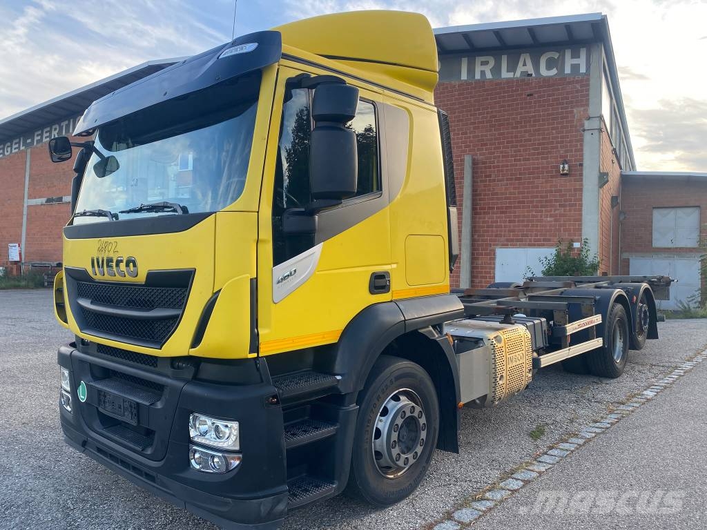 Iveco Stralis 260 S46 Trasportatore per veicoli
