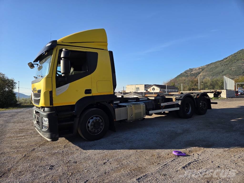 Iveco Stralis 260 S46 Camiones portacoches