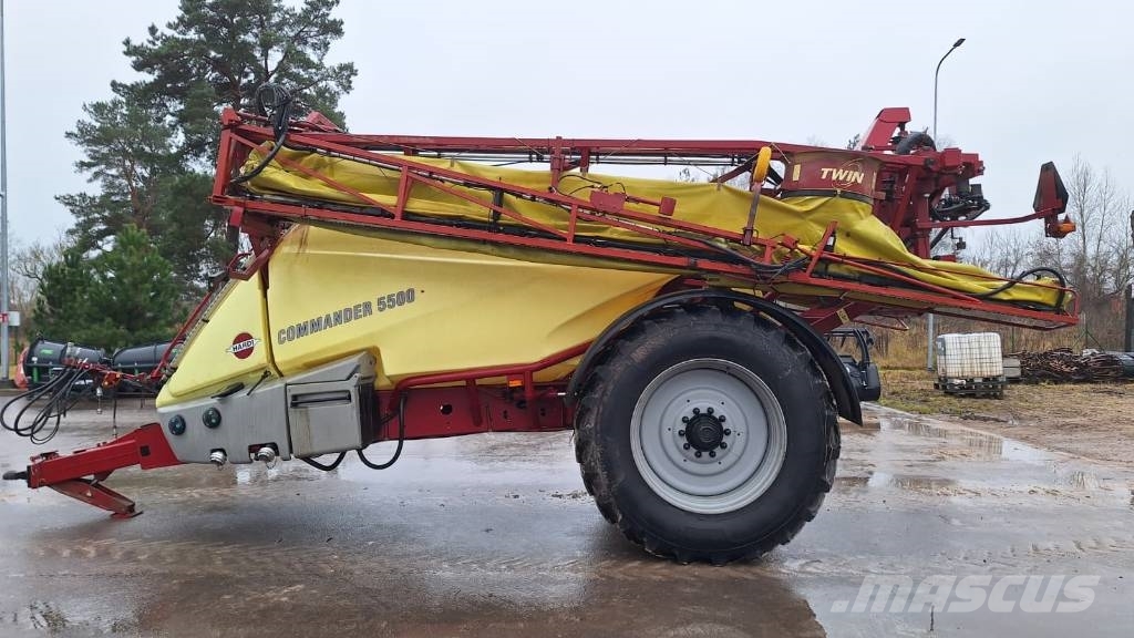 Hardi Commander 5500 TwinForce Pulverizadores rebocados