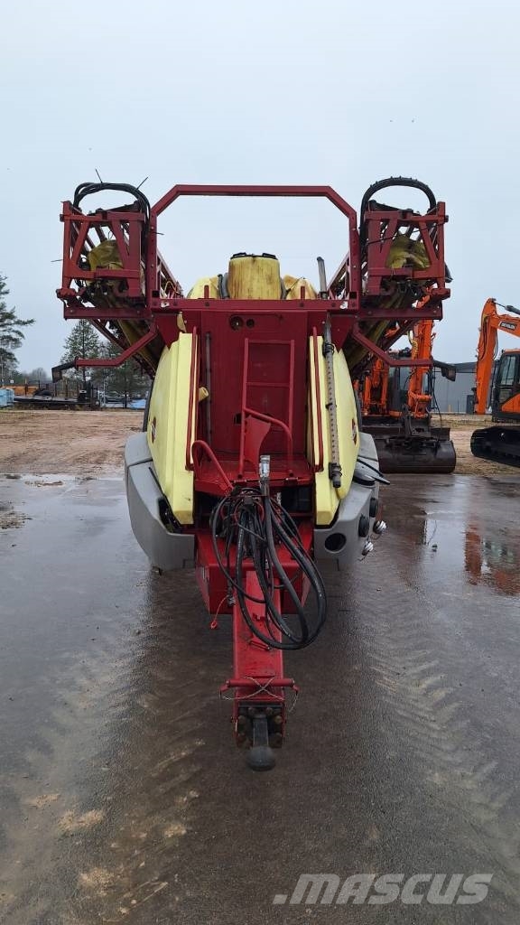 Hardi Commander 5500 TwinForce Pulverizadores rebocados