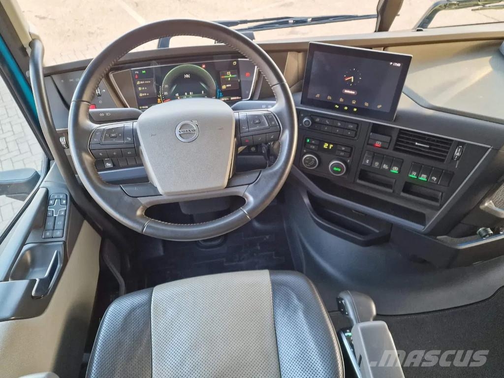 Volvo FH 500 Globetrotter XL Cartransporter Blyss Modulo Autonkuljetusautot
