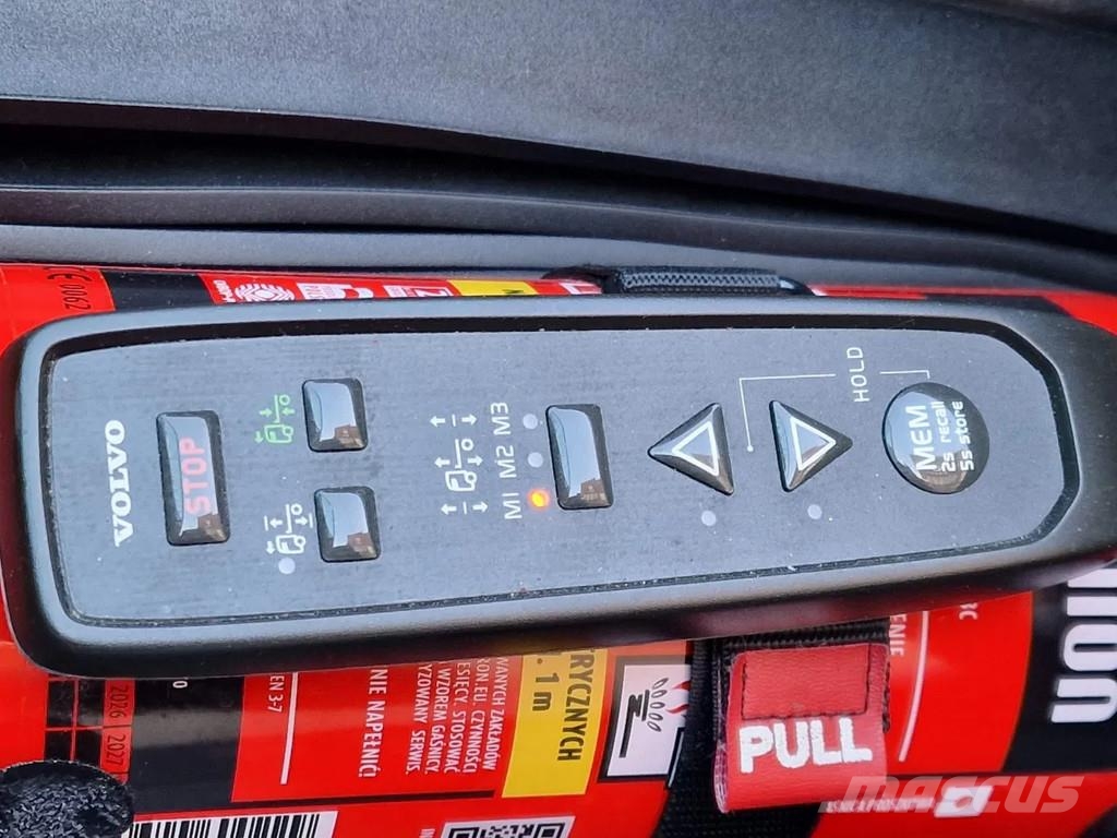 Volvo FH 500 Globetrotter XL Cartransporter Blyss Modulo Autonkuljetusautot