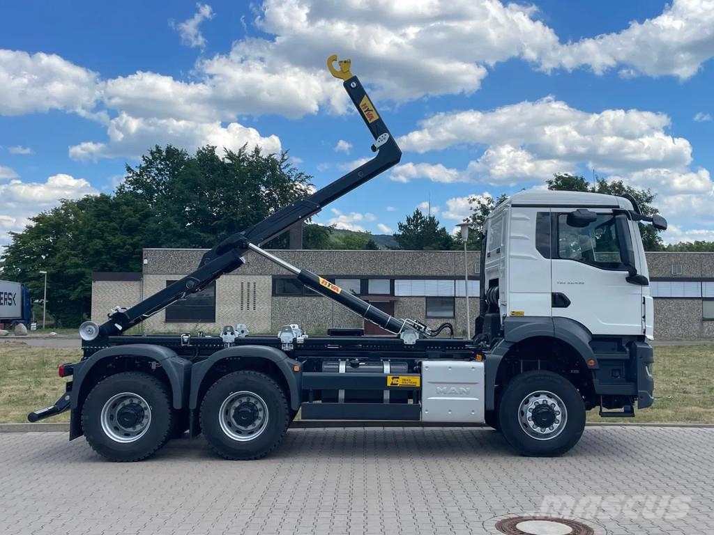 MAN TGS 33.440 MAN TGS 33.440 6x6 Euro6e Hyva Hook lift trucks