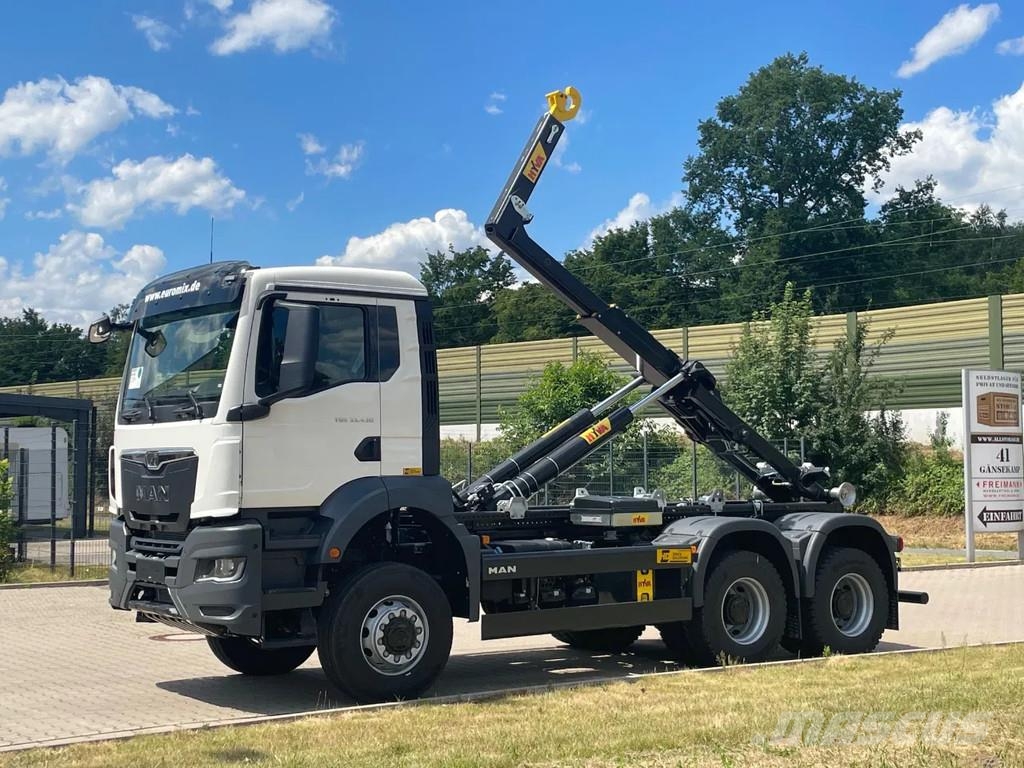 MAN TGS 33.440 MAN TGS 33.440 6x6 Euro6e Hyva Hook lift trucks