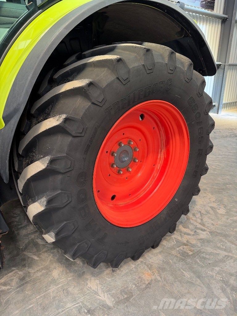 CLAAS Arion 650 Tractors