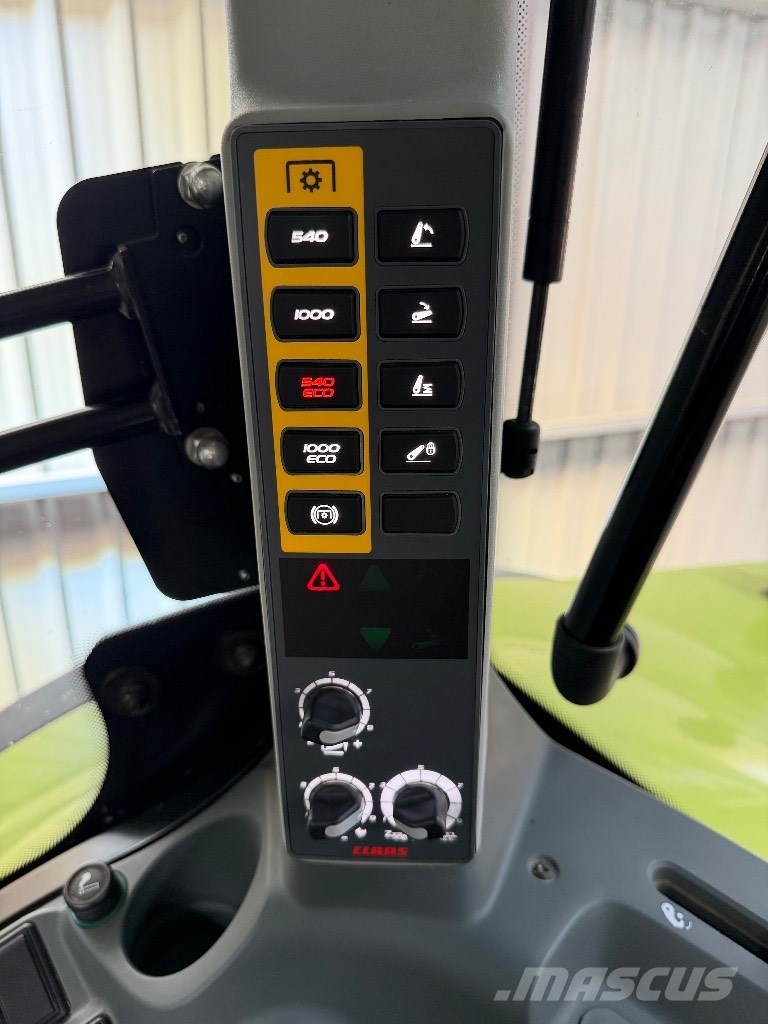 CLAAS Arion 650 Tractors
