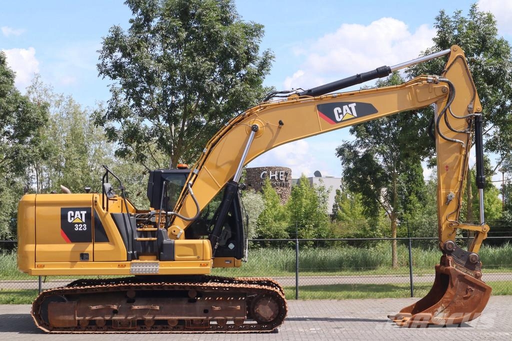 CAT 323 07A | QUICK COUPLER | BUCKET Excavadoras sobre orugas