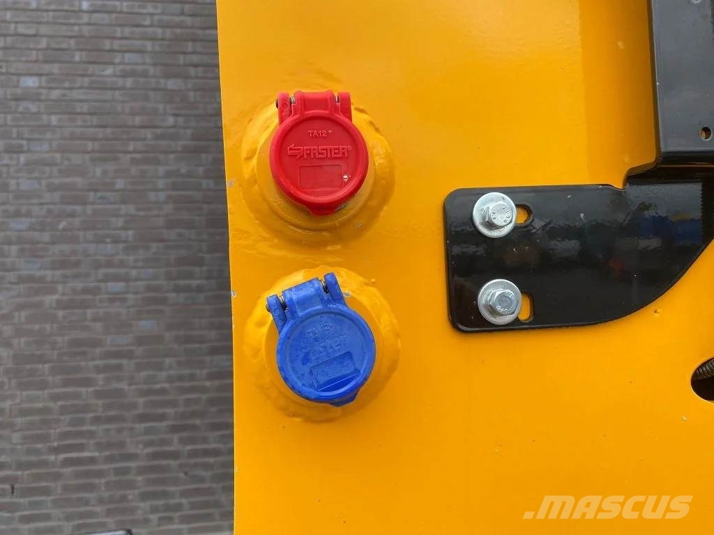 Dieci PEGASUS 40.18 400 EX DEMO VERREIKER/TELEHANDLER/TE مناولات متداخلة