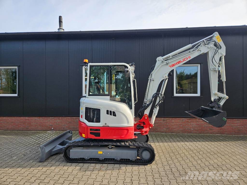 Takeuchi TB 335 R Mini Escavadoras <7t
