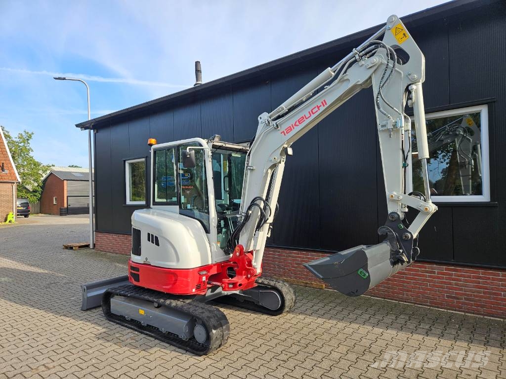 Takeuchi TB 335 R Mini Escavadoras <7t