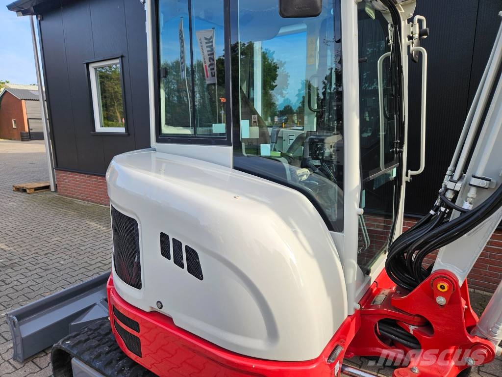 Takeuchi TB 335 R Mini Escavadoras <7t
