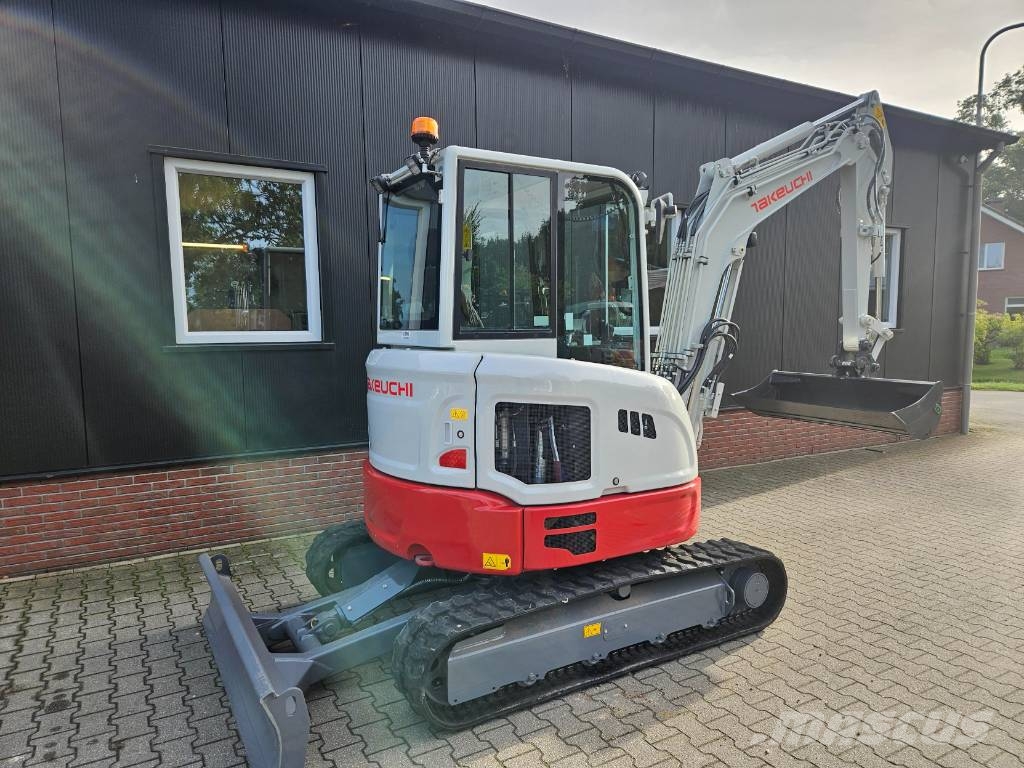 Takeuchi TB 335 R Mini Escavadoras <7t