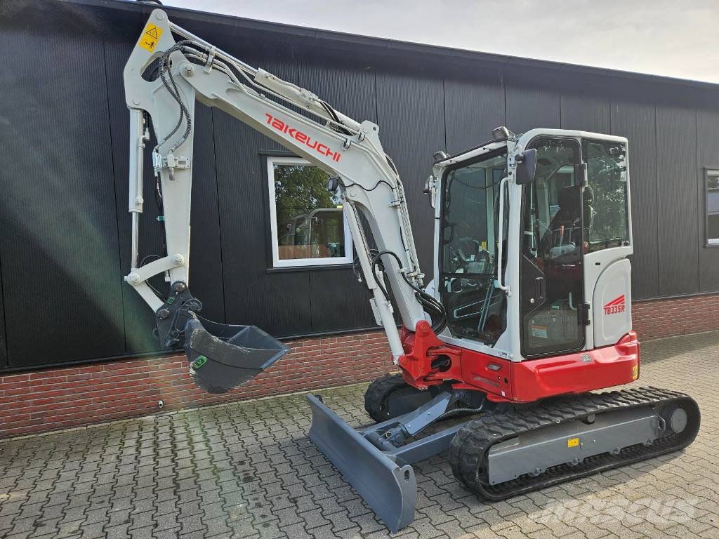 Takeuchi TB 335 R Mini Escavadoras <7t