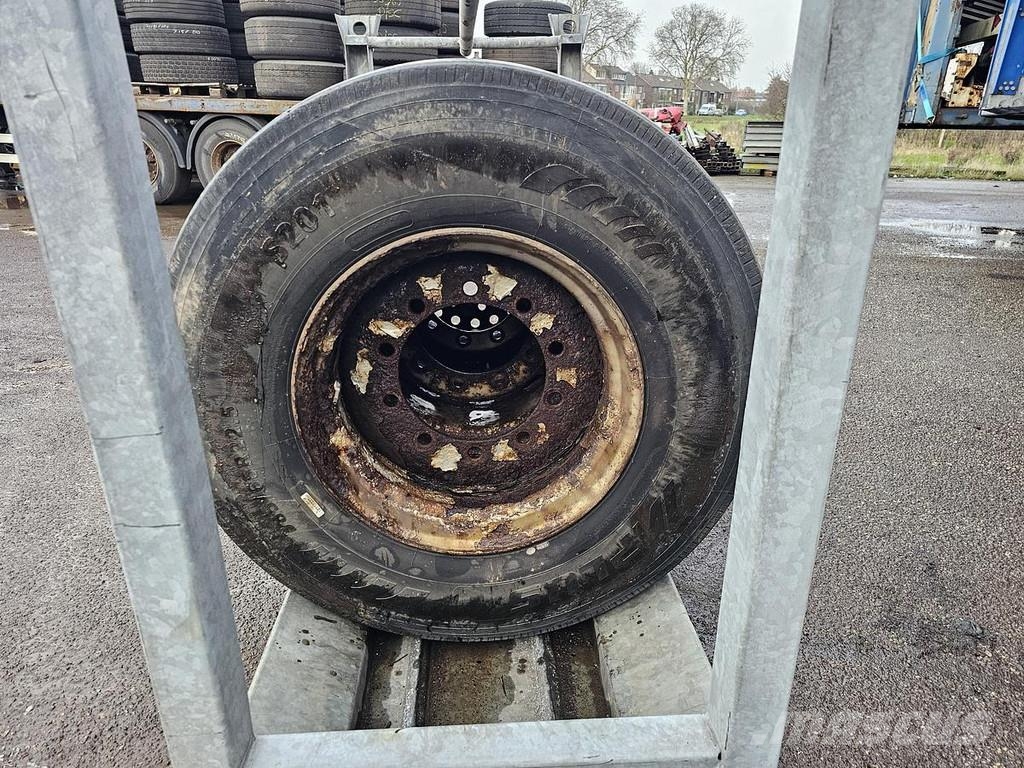 Firestone / LEAD / NEXT TREAD/ TRAILER TIRE. Transport Sonstige
