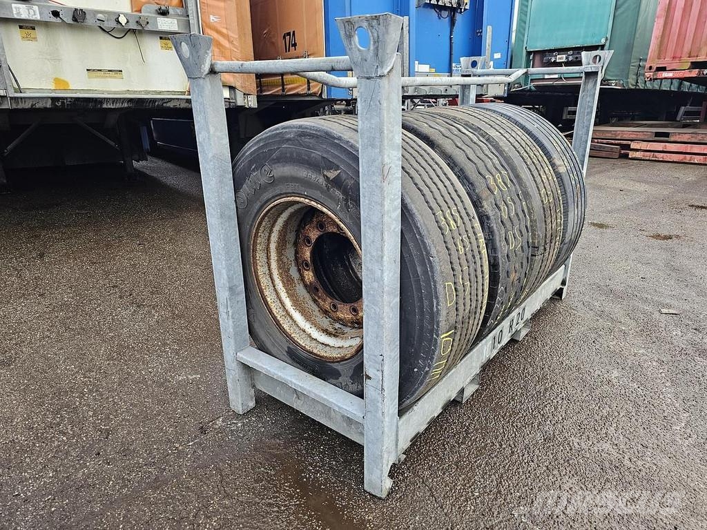Firestone / LEAD / NEXT TREAD/ TRAILER TIRE. Transport Sonstige