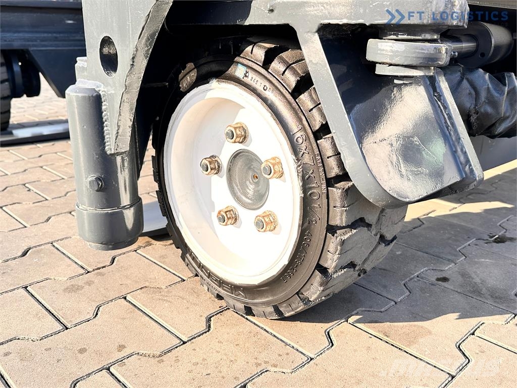 Combilift C3000 / DUPLEX / 4100MM / LPG / FREE LIFT / LIKE N Повдигач с движение в 4 посоки