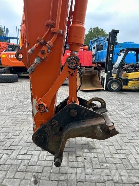 Hitachi ZX 130-3 Rupsgraafmachines