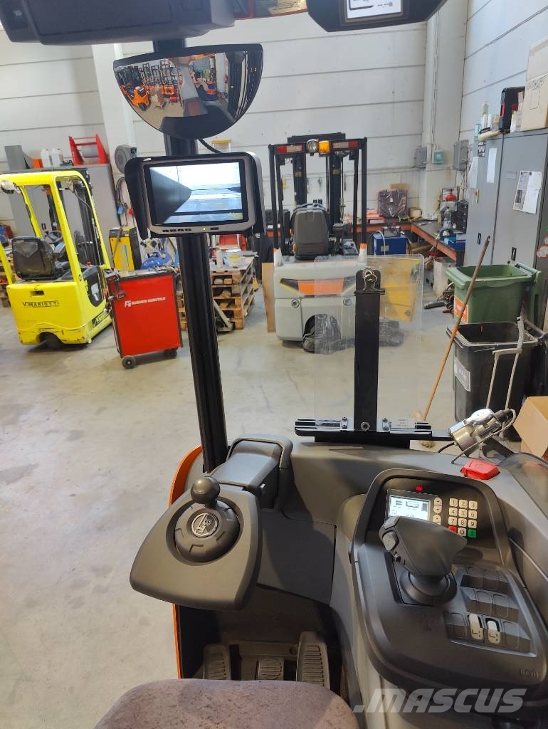 BT RRE160 Työntömastotrukki Schubmaststapler